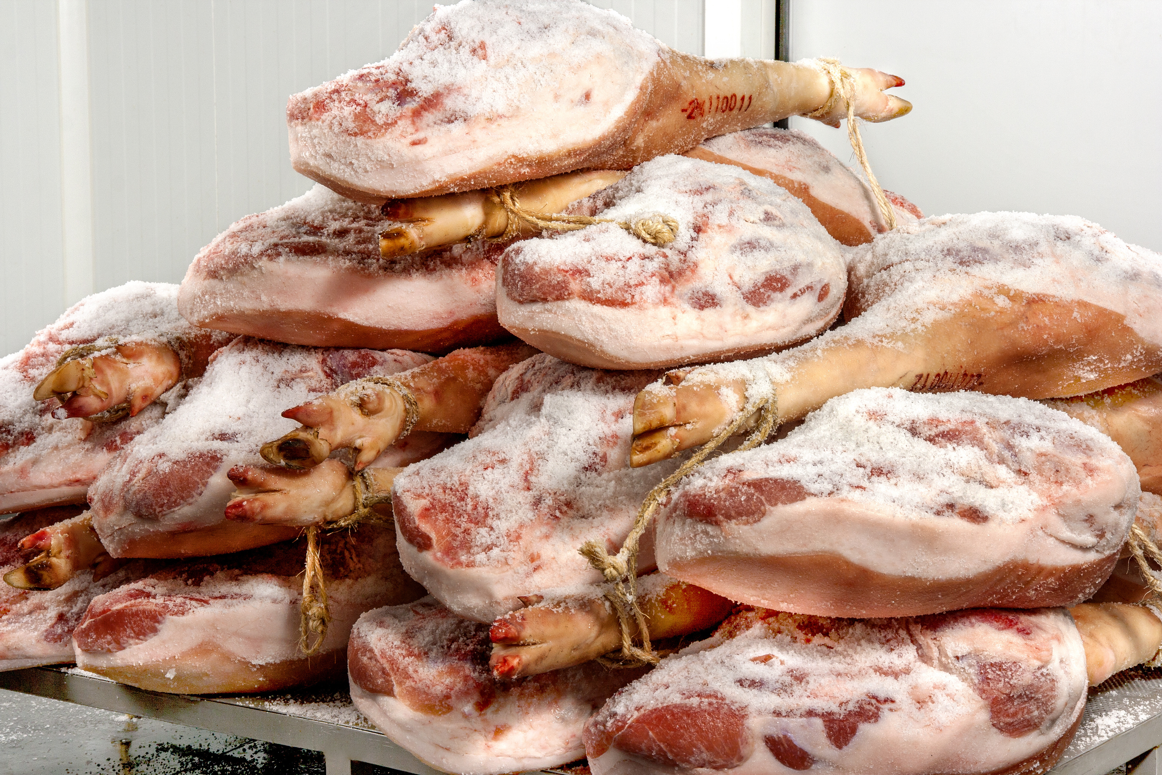 Único Jamón DOP. Teruel elaborado exclusivamente con sal marina